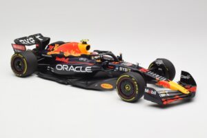 Oracle Red Bull Racing RB18 #11 S. Perez Abu Dhabi GP 2022 Minichamps 1:18 110222211 Diecast - image 4 of 7