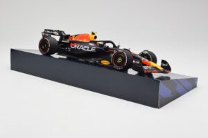 Red Bull Racing RB19 #11 S. Perez Winner Saudi Arabian GP 2023 Minichamps 1:18 113230111 Diecast - image 4 of 6