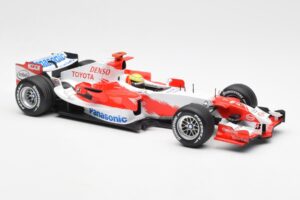 Panasonic Toyota Racing TF106 #8 R. Schumacher F1 2006 Minichamps 1:18 100060007 Diecast - image 4 of 6
