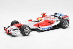 Panasonic Toyota Racing TF106 #8 R. Schumacher F1 2006 Minichamps 1:18 100060007 Diecast