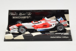 Toyota TF106 Panasonic #12 J. Trulli Panasonic Toyota Racing Showcar 2006 Minichamps 1:43 400060078 Diecast