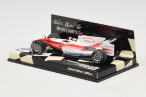 Toyota TF109 #9 J. Trulli Panasonic Toyota Racing Showcar F1 2009 Minichamps 1:43 400090079 Diecast - image 3 of 5