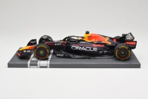 Oracle Red Bull Racing RB18 #33 M. Verstappen Mexican GP 2022 Minichamps 1:18 113222001 Resin