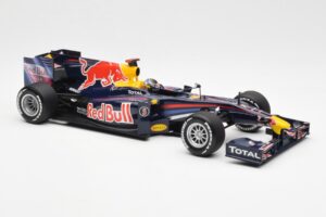 Red Bull Racing Renault RB5 #5 S. Vettel Showcar 2010 Minichamps 1:18 153100175 Diecast - image 4 of 6