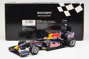 Red Bull Racing Renault RB5 #5 S. Vettel Showcar 2010 Minichamps 1:18 153100175 Diecast - image 6 of 6