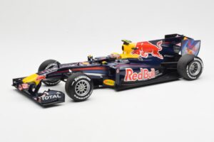 Red Bull Racing Renault RB6 #6 M. Webber F1 2010 Minichamps 1:18 110100006 Diecast