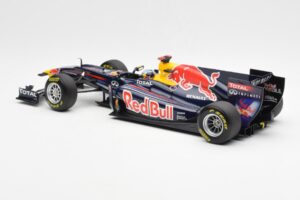 Red Bull Racing Renault RB6 #5 S. Vettel F1 World Champion Showcar 2010 Minichamps 1:18 150100075 Diecast - image 5 of 6