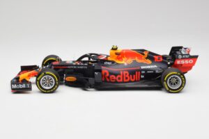 Red Bull RB15 #10 P. Gasly F1 2019 Minichamps 1:18 110190010 Diecast - image 3 of 7
