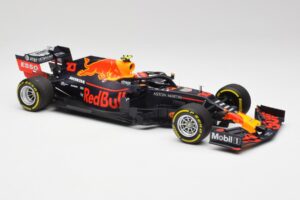Red Bull RB15 #10 P. Gasly F1 2019 Minichamps 1:18 110190010 Diecast - image 4 of 7