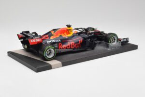 Red Bull RB16B #33 M. Verstappen Emilia Romagna GP Winner 2021 Minichamps 1:18 113210233T Diecast - image 3 of 6