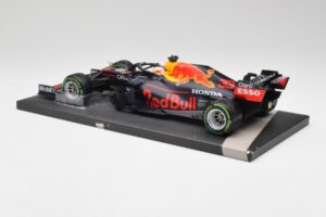 Red Bull RB16B #33 M. Verstappen Emilia Romagna GP Winner 2021 Minichamps 1:18 113210233T Diecast - image 5 of 6