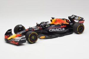 Red Bull RB18 #1 M. Verstappen France GP Winner 2022 Minichamps 1:18 110221201 Diecast