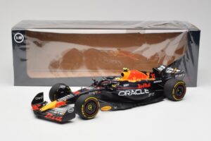 Red Bull RB19 #11 S. Perez Italian GP 2nd 2023 Minichamps 1:18 110231511 Diecast - image 2 of 6