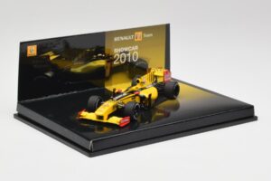 Renault R30 #10 R. Kubica F1 2010 Minichamps 1:43 576410 Diecast - image 2 of 4