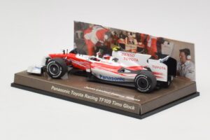 Toyota TF109 Panasonic Toyota Racing #10 T. Glock F1 2009 Minichamps 1:43 AM62131 Diecast - image 3 of 5
