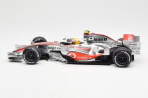McLaren MP4-22 Mercedes #2 L. Hamilton 2007 Dealer Edition Minichamps 1:18 530071802 Diecast - image 3 of 6