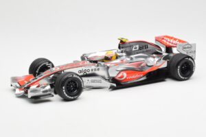 McLaren MP4-22 Mercedes #2 L. Hamilton 2007 Dealer Edition Minichamps 1:18 530071802 Diecast