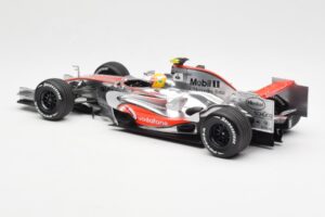 McLaren MP4-22 Mercedes #2 L. Hamilton 2007 Dealer Edition Minichamps 1:18 530071802 Diecast - image 5 of 6