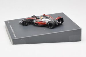 McLaren MP4-23 Mercedes #22 L. Hamilton F1 World Champion 2008 Minichamps 1:43 B66962422 Diecast - image 3 of 4
