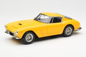 Ferrari 250 GT SWB Yellow CMC 1:18 M-054 Diecast