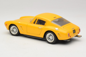 Ferrari 250 GT Berlinetta Yellow Jouef Evolution 1:18 301200 Diecast - image 7 of 8
