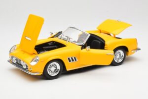 Ferrari 250 GT California Spider Yellow Hot Wheels 1:18 23905 Diecast - image 2 of 8