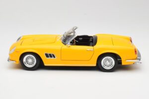 Ferrari 250 GT California Spider Yellow Hot Wheels 1:18 23905 Diecast - image 4 of 8