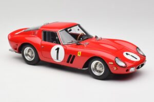 Ferrari 250 GTO #1 P. Rodriguez / W. Mairesse Paris 1000km 1962 CMC 1:18 M-254 Diecast - image 4 of 6