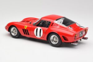 Ferrari 250 GTO #11 J. Surtees / M. Parkes Paris 1000km 1962 CMC 1:18 M-249 Diecast - image 5 of 6