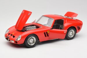 Ferrari 250 GTO Red Bburago 1:18 3011 Diecast - image 2 of 8
