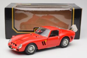 Ferrari 250 GTO Red Bburago 1:18 3011 Diecast - image 8 of 8