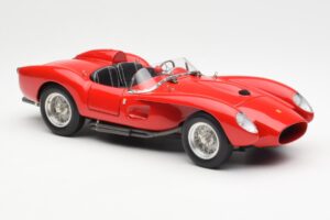 Ferrari 250 Testa Rossa Pontoon Fender Red CMC 1:18 M-071 Diecast - image 4 of 6