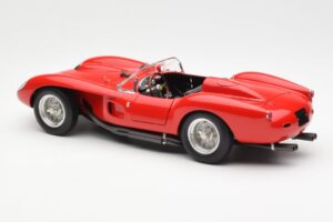 Ferrari 250 Testa Rossa Pontoon Fender Red CMC 1:18 M-071 Diecast - image 5 of 6