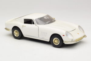 Ferrari 275 GTB/4 White ERTL 1:18 7493 Diecast - image 6 of 8