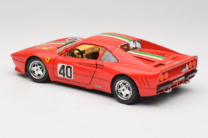 Ferrari 288 GTO #40 Red Italian Flag 1984 Bburago 1:18 3027-P1 Diecast - image 7 of 8