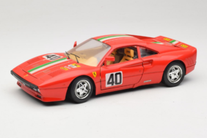 Ferrari 288 GTO #40 Red Italian Flag 1984 Bburago 1:18 3027-P1 Diecast