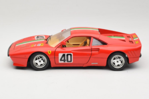 Ferrari 288 GTO #40 Red Italian Flag 1984 Bburago 1:18 3027-P1 Diecast - image 4 of 8