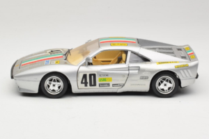 Ferrari 288 GTO #40 Silver 1984 Bburago 1:18 3027-S1 Diecast - image 4 of 8