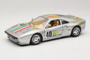 Ferrari 288 GTO #40 Silver 1984 Bburago 1:18 3027-S1 Diecast