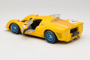 Ferrari 330 P4 #11 Yellow Spa-Francorchamps 1967 Eagles Race 1:18 38007-Y1 Diecast - image 5 of 8