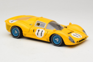 Ferrari 330 P4 #11 Yellow Spa-Francorchamps 1967 Eagles Race 1:18 38007-Y1 Diecast - image 6 of 8
