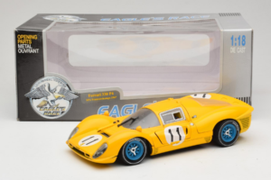 Ferrari 330 P4 #11 Yellow Spa-Francorchamps 1967 Eagles Race 1:18 38007-Y1 Diecast - image 8 of 8