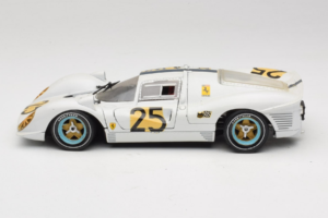 Ferrari 330 P4 #25 White Revell 1:18 48845 Diecast - image 4 of 8