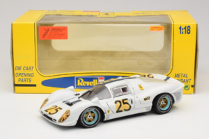 Ferrari 330 P4 #25 White Revell 1:18 48845 Diecast - image 8 of 8