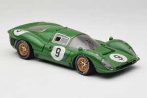 Ferrari 330 P4 #9 Green Spa-Francorchamps 1967 Eagles Race 1:18 41007 Diecast - image 6 of 8