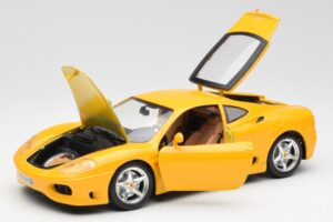 Ferrari 360 Modena Yellow Bburago 1:18 3368 Diecast - image 2 of 8