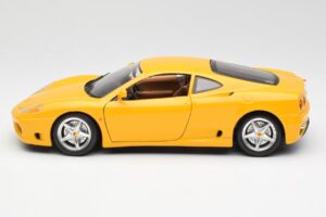 Ferrari 360 Modena Yellow Bburago 1:18 3368 Diecast - image 4 of 8