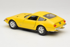 Ferrari 365 GTB/4 Daytona Yellow Techno Giodi 1:18 40011-Y1 Diecast - image 6 of 7