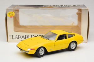 Ferrari 365 GTB/4 Daytona Yellow Techno Giodi 1:18 40011-Y1 Diecast - image 7 of 7