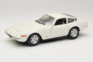 Ferrari 365 GTB/4 Daytona Berlina White Techno Giodi 1:18 74007 Diecast
